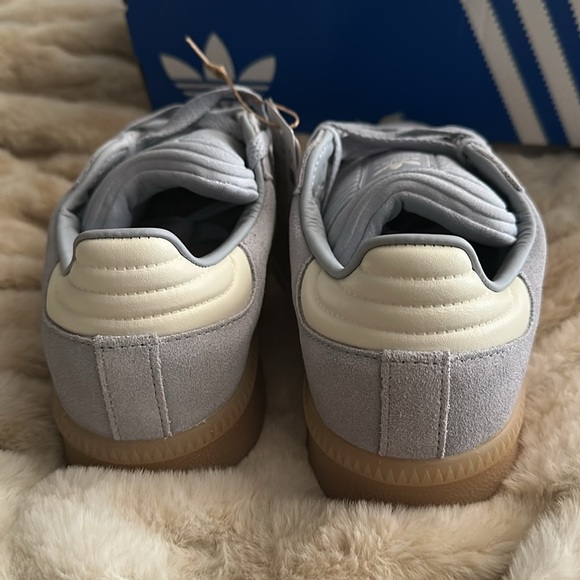 adidas Samba in Gray and Cream Women’s 7.5 - Picture 3 of 5